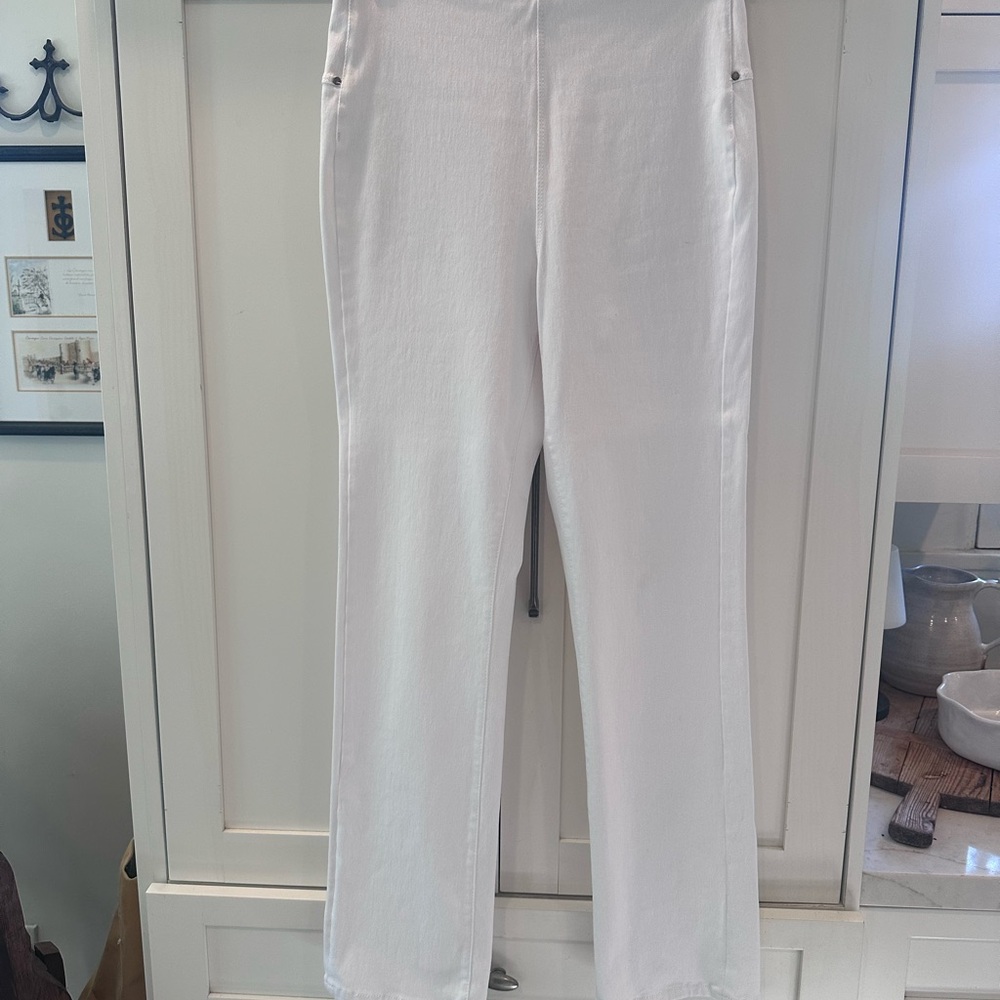 Lyssé White Boot Cut Jeans for Women Size Medium